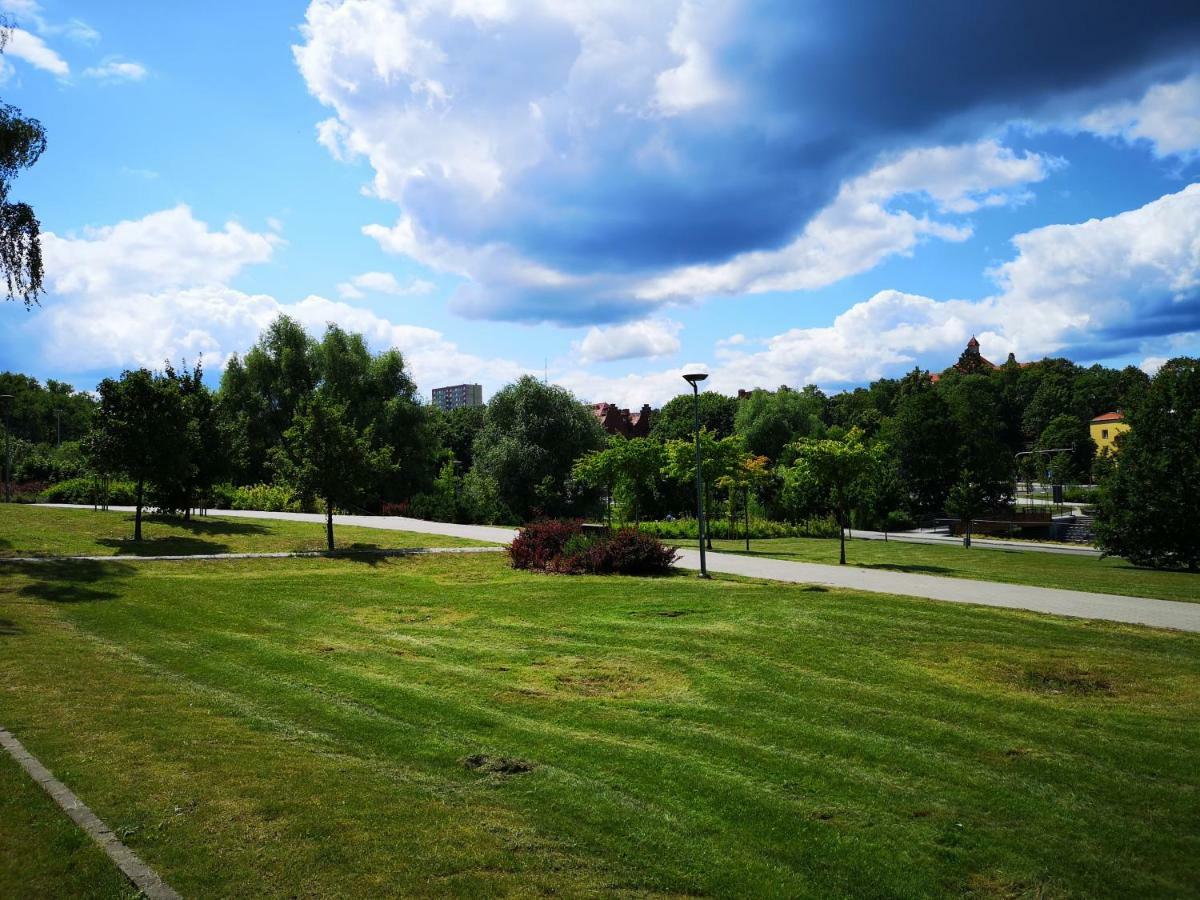Villa Garden Paryski ออลชติน ภายนอก รูปภาพ